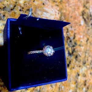 Brand new rare authentic rose gold like Dimond Swarovski ring size 5.2 /5.5